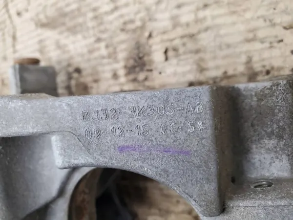 Support de palier Land Rover OEM BJ323K305AB image 7