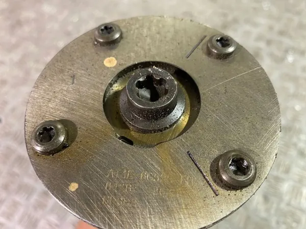 Arbre à cames Ford Mustang VI 2016 OEM AT4E6A268CF image 4