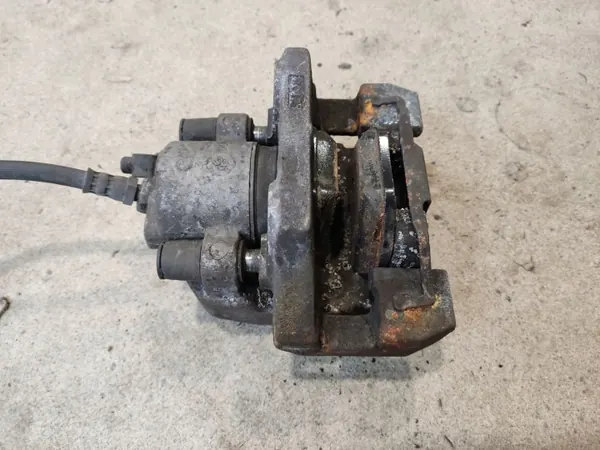Conjunto discos e pinças travão BMW X5 E70 OEM 6868938 image 5
