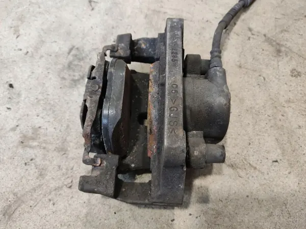 Conjunto discos e pinças travão BMW X5 E70 OEM 6868938 image 8
