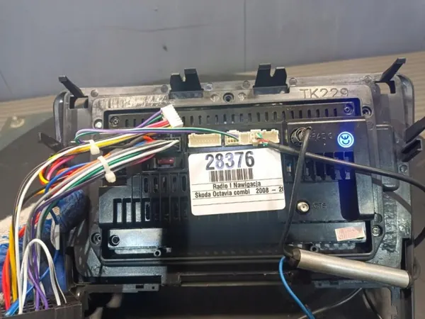 Radio Android CarPlay OEM Wrakowisko-28376- Skoda Octavia II image 6
