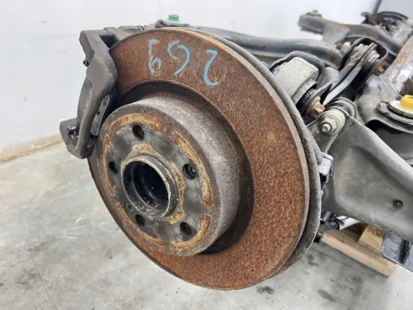 Mercedes A-Klasse W177 Hinterachsschwinge OEM 1773502201 image 7