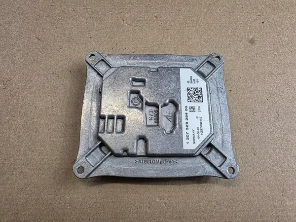 Convertidor LED OEM 130732928400 para Alfa Romeo Giulietta image 2