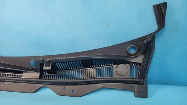 OEM 609002347AA etu-aluslevy Chery Omoda 5:lle image 4