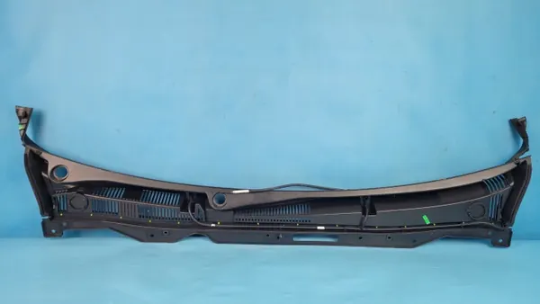 OEM 609002347AA etu-aluslevy Chery Omoda 5:lle image 5