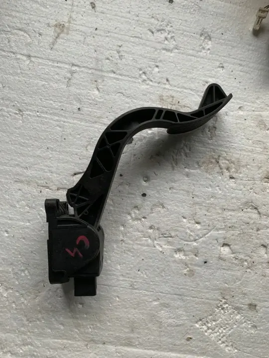 Potentiomètre de pédale d'accélérateur OEM 9654725380 image 4