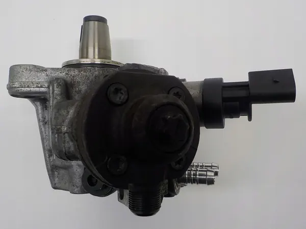 Brandstofpomp BMW 1 E87 2.0d N47 Bosch 7797874 image 2