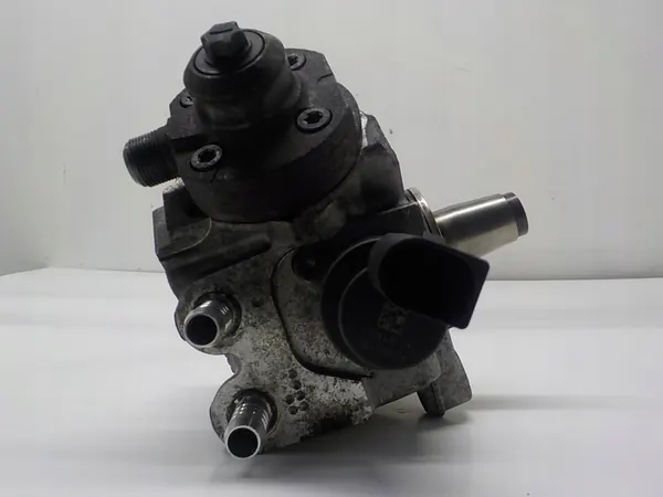 Brandstofpomp BMW 1 E87 2.0d N47 Bosch 7797874 image 4