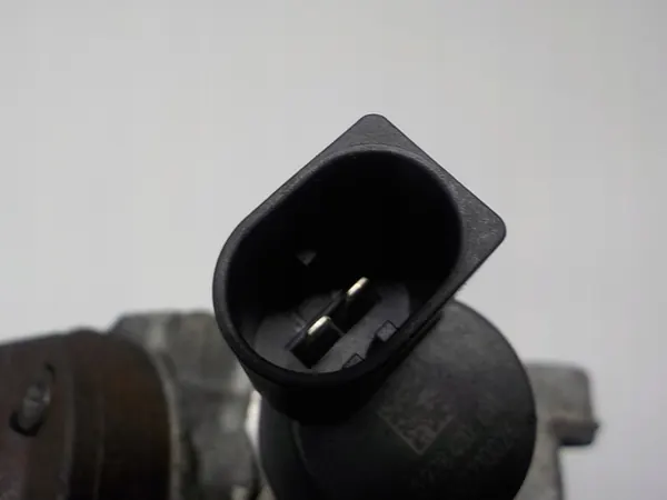 Brandstofpomp BMW 1 E87 2.0d N47 Bosch 7797874 image 8