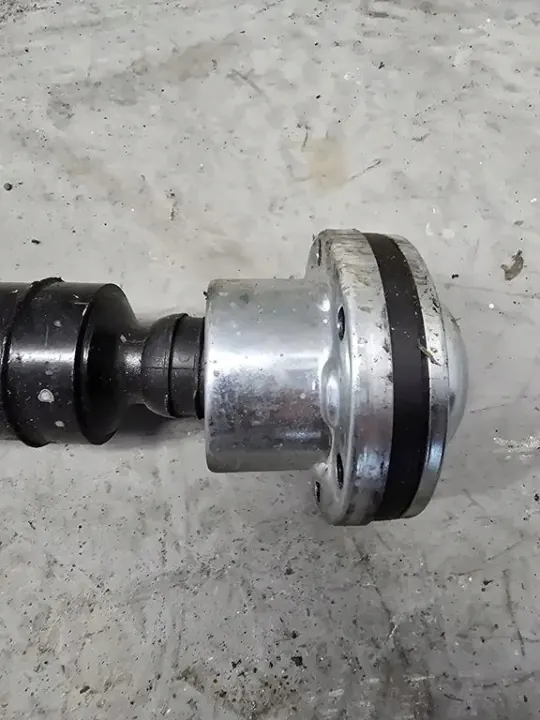 Volvo XC90 II Drivaxel OEM 32339130 - Begagnad image 3