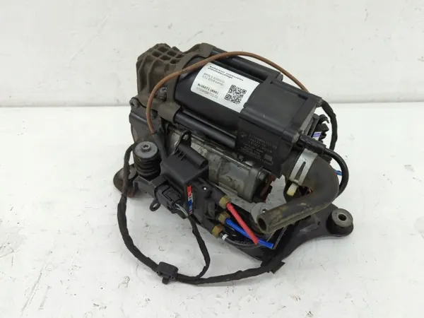 Air Suspension Compressor BMW 5 G30/G31 2019 37206886721-02 image 3