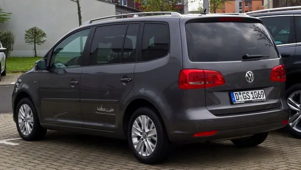 Pilier d'aile arrière droit VW Touran Lift 10- OEM image 5