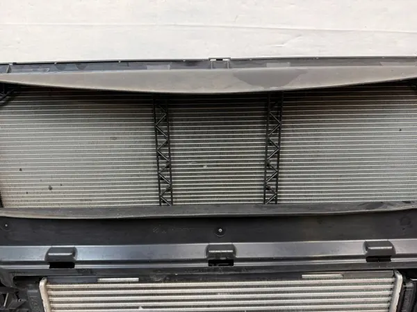 KOMPLET CHŁODNIC CHŁODNICE WENTYLATOR VOLVO XC40 II 1.5 T3 AUTOMAT 2017- image 6
