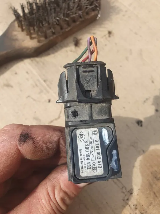 Tubería de admisión Renault Megane Scenic II 1.5 DCI image 3