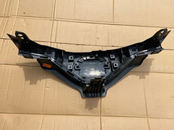 Toyota CHR Grille Pre-Facelift image 6