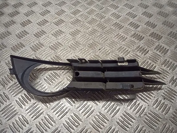 Rejilla de parachoques delantero izquierda Audi A3 1.6 MPI image 2