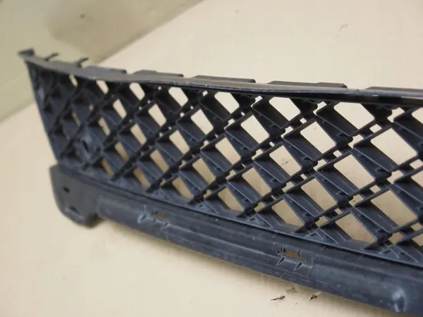 Skoda Enyaq IV Voorbumper Rooster OEM 5LA853677 image 7