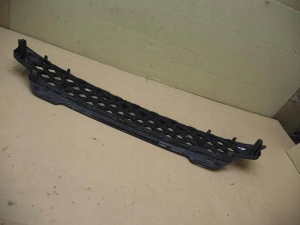 Skoda Enyaq IV Voorbumper Rooster OEM 5LA853677 image 9