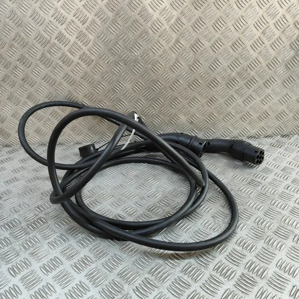 Audi Q8 E-Tron laddkabel 4N0971675G image 3
