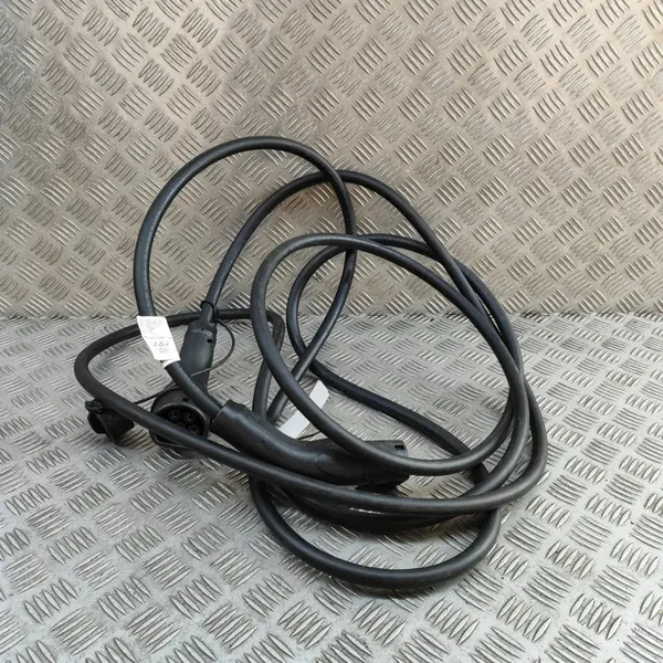 Audi Q8 E-Tron laddkabel 4N0971675G image 4