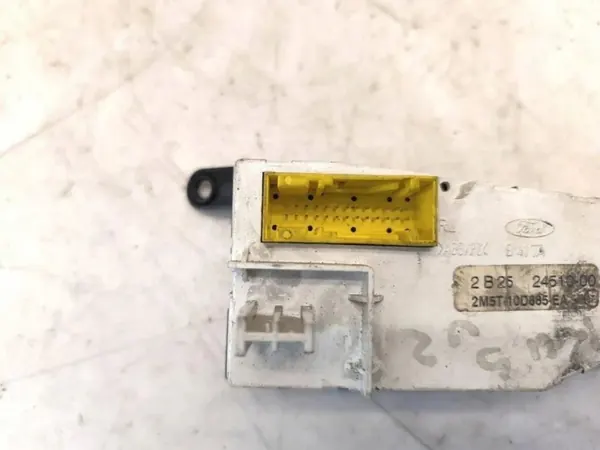 OEM 2M5T10D885EA Navigationsbildschirm für Ford Focus image 4