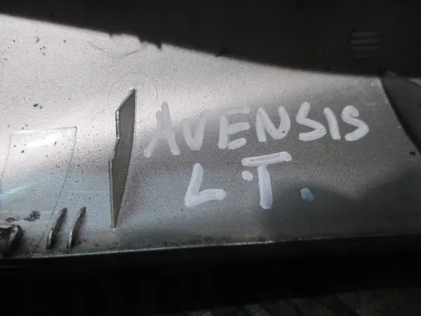 Capa de Claxon Traseira Esquerda TOYOTA AVENSIS (_T25_) image 3