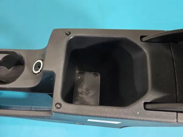 Accoudoir tunnel OEM IMPRK1543833 pour Skoda Kamiq image 4