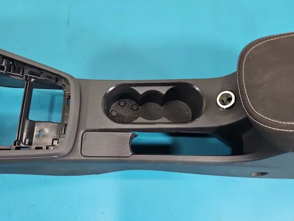 Accoudoir tunnel OEM IMPRK1543833 pour Skoda Kamiq image 5