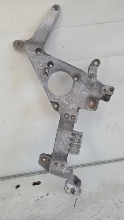Support de marche OEM 9608850845 pour Mercedes Actros image 3