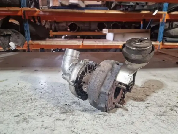 Turbocompressor usado OEM 720126030 para Toyota 2.2L Diesel image 2