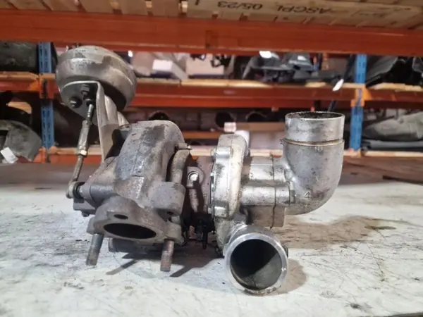 Turbocompressor usado OEM 720126030 para Toyota 2.2L Diesel image 3