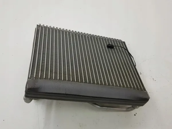 KIA Carens II 2009 A/C verwarmingskern OEM AMD162785 image 4