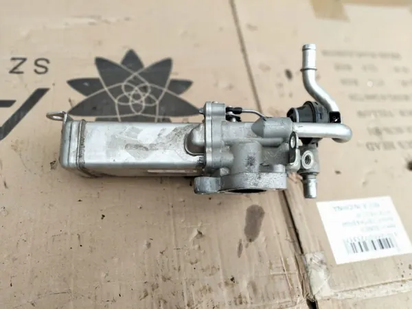 Refroidisseur EGR OEM 147355889R pour Renault Master III/IV image 2