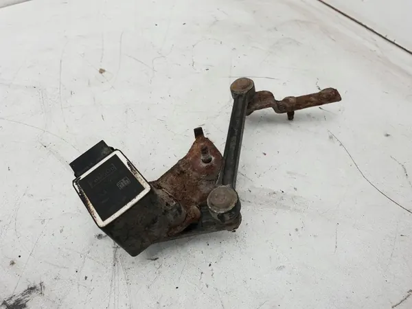 Capteur de niveau de phare arrière gauche Volvo XC70 7G9N5B738AA image 6