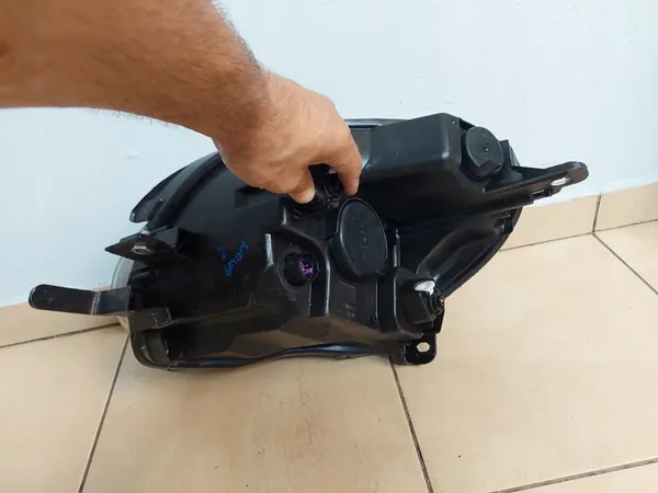 Farol Direito FIAT 500L image 3