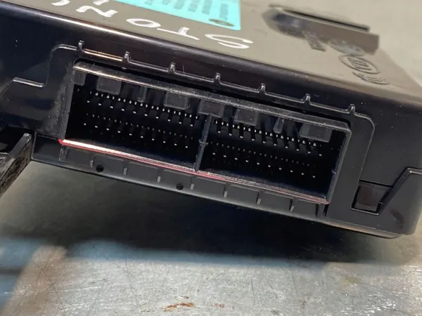 Kia Stonic 2020 Controllers OEM FBZ18008 Gebruikt image 4