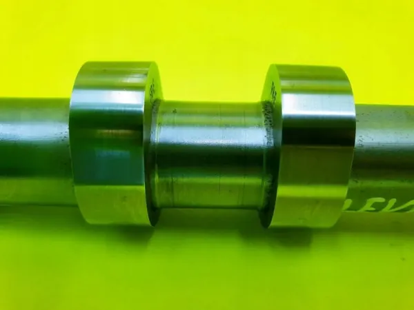 Árvore de cames escape esquerdo OEM 327334LH Maserati image 3