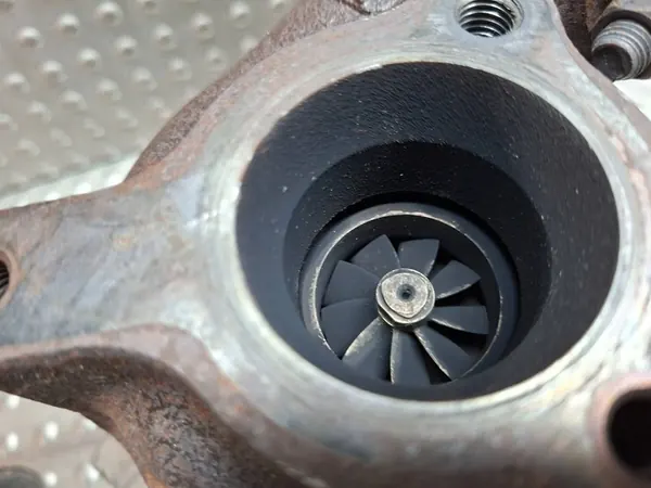 TURBINA OPEL ASTRA J 1.7 CDTI 2009- 55567731 image 5