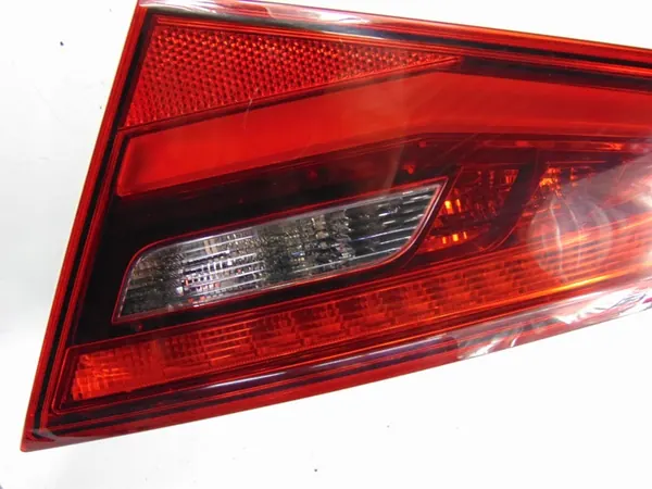 Audi OE 8V4945094A lámpara trasera sportsback image 5