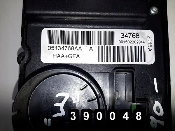 Module de contrôle climatique Chrysler Voyager 2006 05134768aa image 5