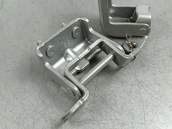 Charnières de porte arrière Mitsubishi Outlander IV 2023 OEM FOB49905 image 2