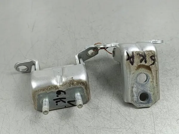 Charnières de porte arrière Mitsubishi Outlander IV 2023 OEM FOB49905 image 5