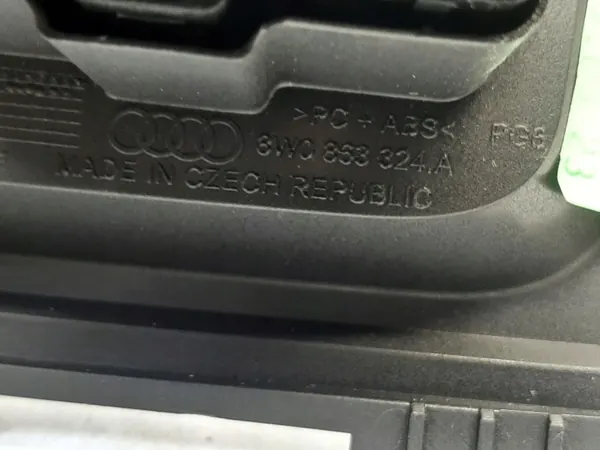 Enchufe 12V Audi A5 Sportback II OEM 8W0863324A image 3