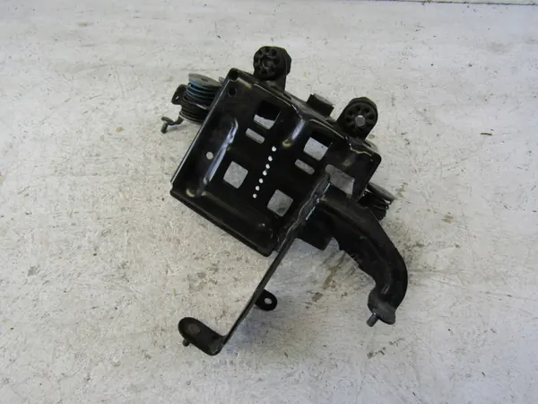 Suporte compressor suspensão ar VW Touareg III 4154063532 image 3