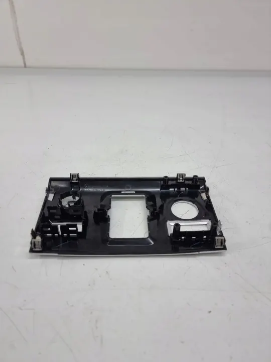 Linker beugel Jaguar F-Pace MK83045K08B - Gebruikt image 5