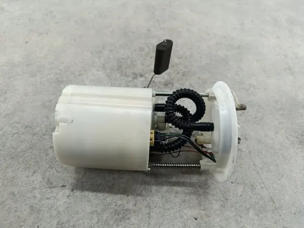 Kraftstoffpumpe OEM 55700362 für Fiat Grande Punto 1.2 8V image 10