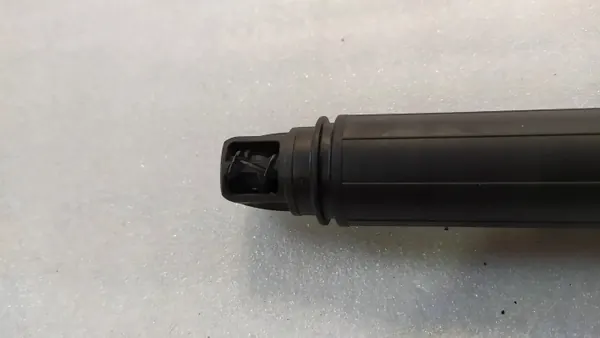 OEM 658827852A Amortiguador Maletero Derecho Skoda Kamiq image 3