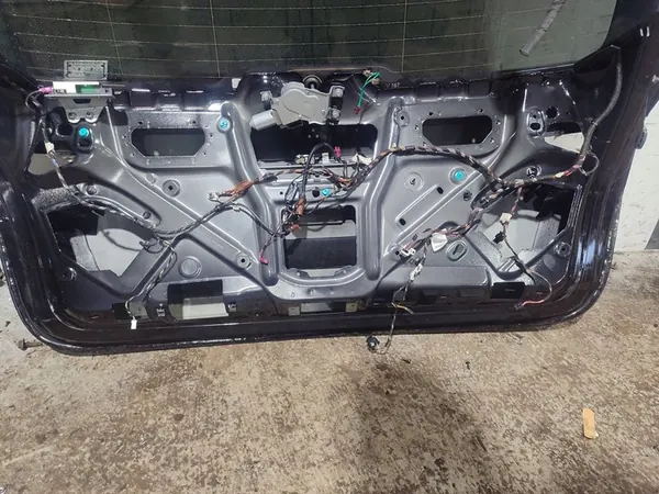 Couvercle de coffre Mercedes-Benz GLE W167 image 3