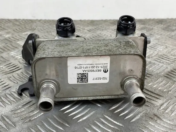 Öljynjäähdytin OEM 68379505AA Jeep Grand Cherokee:lle image 2
