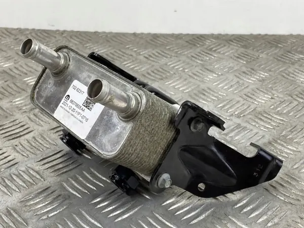 Öljynjäähdytin OEM 68379505AA Jeep Grand Cherokee:lle image 6